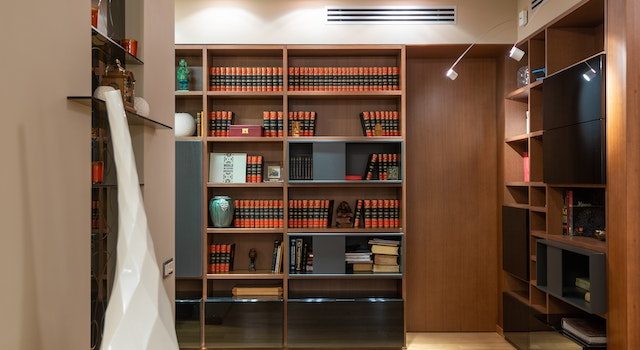 How To Model A Mini Library In An Apartment
